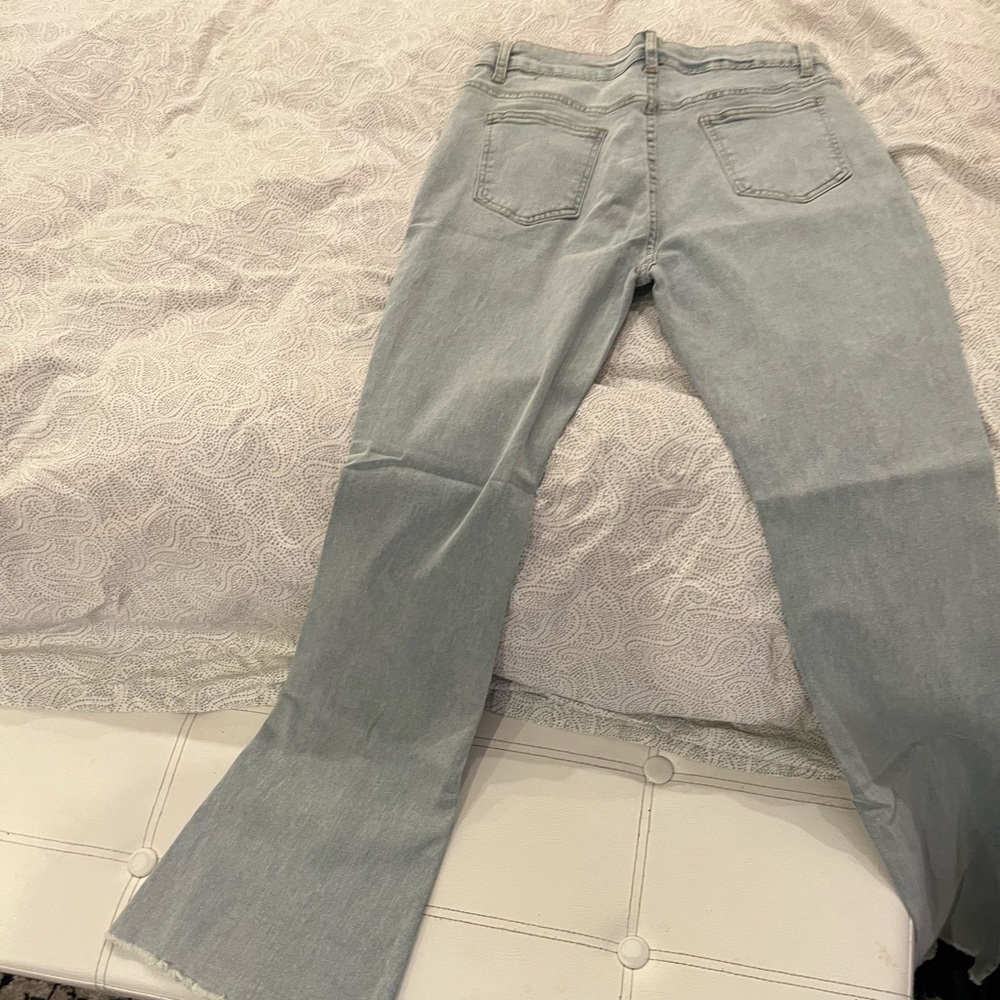 Jeans - Picture 2 of 4